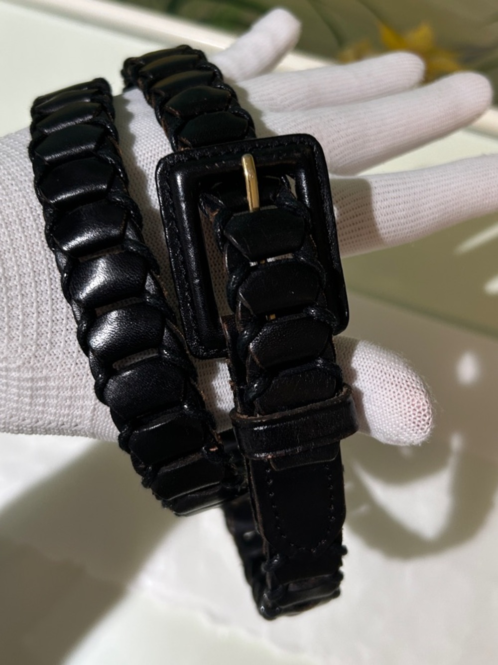 Vintage 90’s Black Braided Genuine Leather Link Belt Leather Covered Buckle